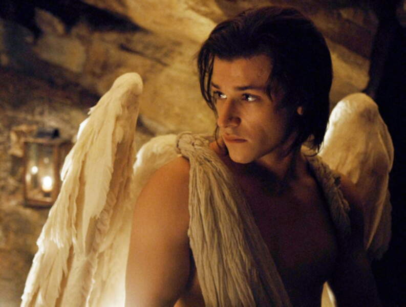 Gaspard Ulliel Un Barrage Contre Le Pacifique
