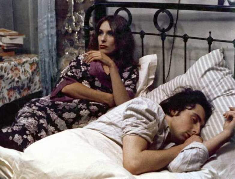 Elise Ou La Vraie Vie Film Complet Bernadette Lafont : sa carrière en images - Télé 2 Semaines