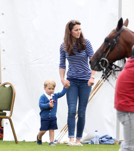 Prince George a déjà un oeil sur les chevaux
