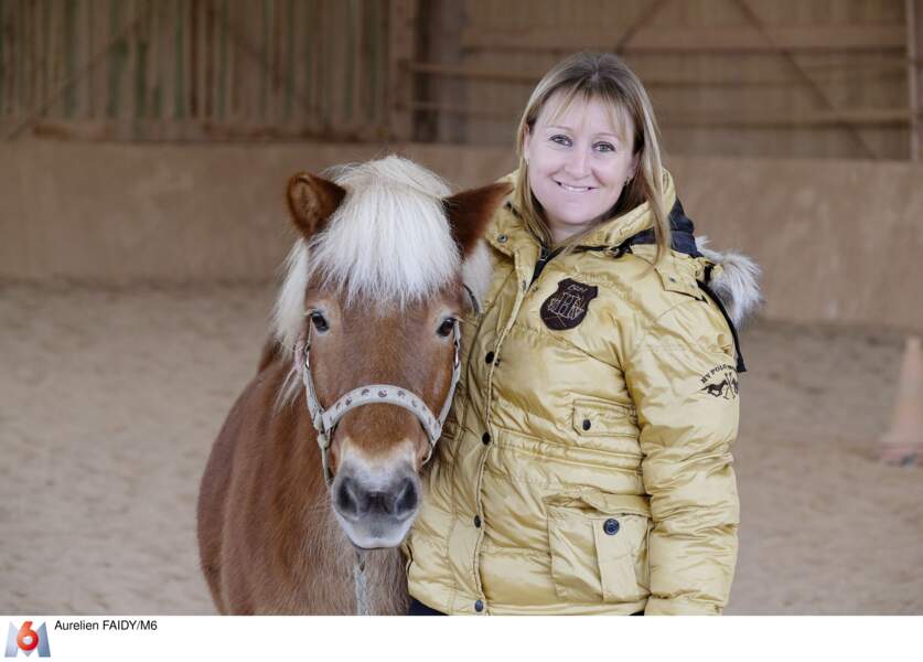 Julie élève des chevaux et compte bien trouver l'âme sœur pour la plus belle balade de sa vie : l'Amour ! 