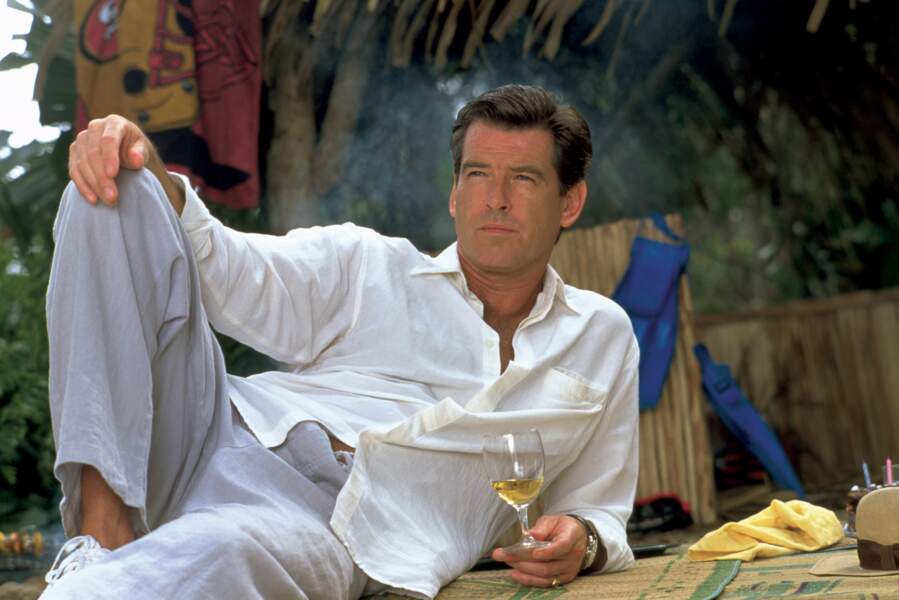 Pierce Brosnan se la coule douce dans Le tailleur de Panama (2001)
