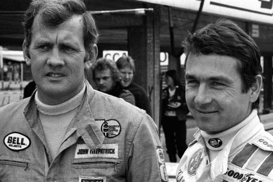 Le Français Bob Wollek (à droite) a participé à 31 éditions des 24 heure du Mans sans jamais gagner