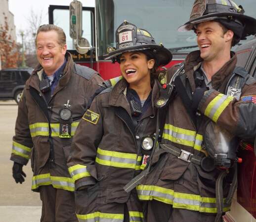 Les pompies de Chicago Fire en plein éclat de rire