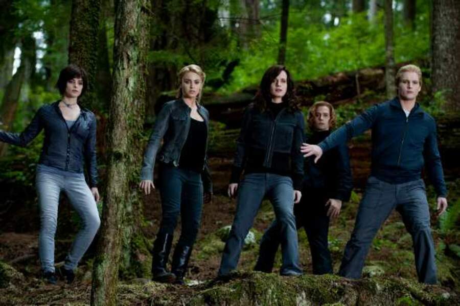 Les Cullen - Twilight chapitre 3 : Hésitation 
