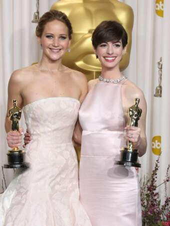 Jennifer Lawrence, meilleure actrice et Anne Hathaway, meilleur second rôle féminin