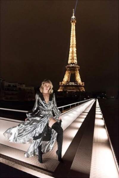 Présente à Paris pour une convention de fans des Frères Scott, Shantel VanSanten s'est éclatée à la capitale !