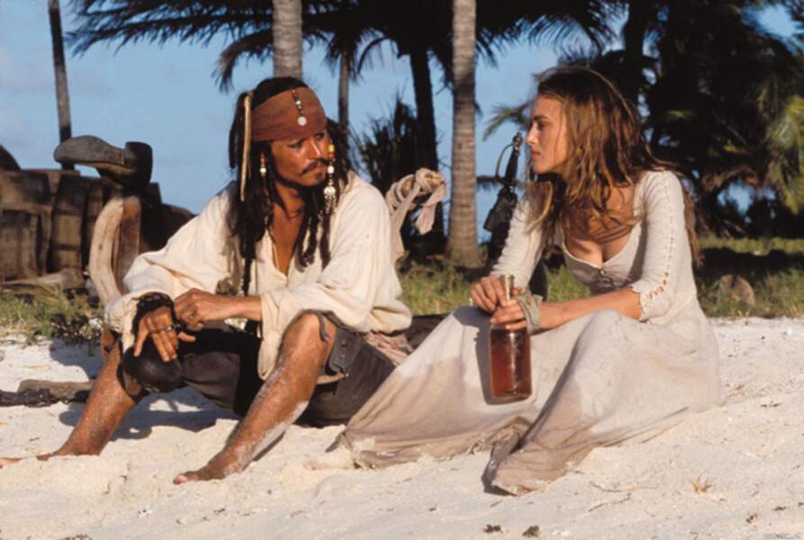 Pirates des Caraïbes 1 : la malédiction du Black Pearl (2003) : avec Johnny Depp 