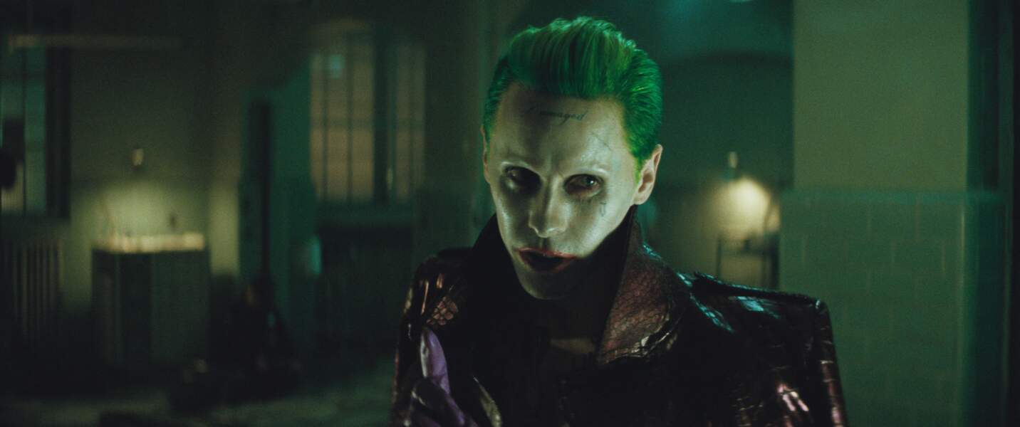 Le Joker (Jared Leto). Son arme ? Sa folie !