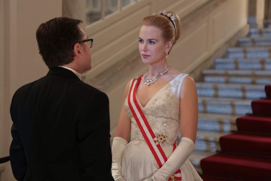 Elle incarne une reine dans le biopic Grace de Monaco