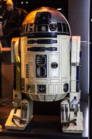 D2-R2, drôle de droïde.