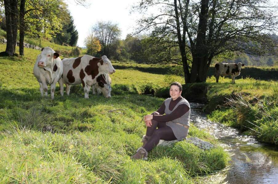 Eva, 25 ans, Rhône-Alpes, éleveuse de vaches laitières et production fromagère