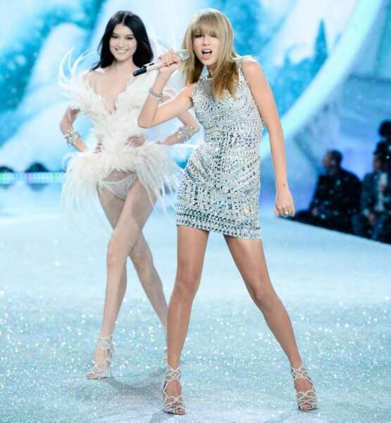 Taylor Swift a accompagné les mannequins sur scène