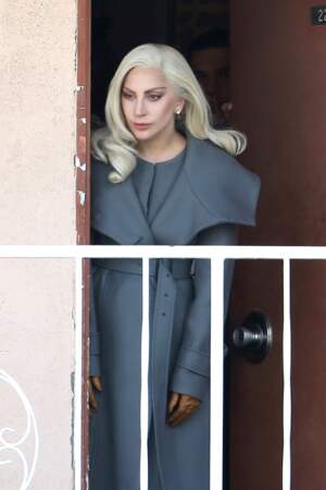 Lady Gaga en Comtesse pour American Horror Story... et on voit ses yeux !