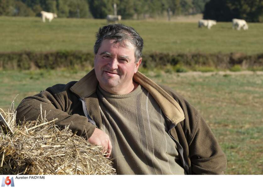 Jean-Marc est viticulteur, éleveur de vaches et chasseur ! Une passion qui devrait plaire à quelques prétendantes..