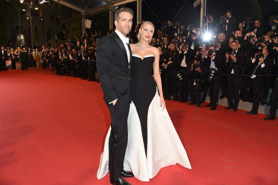 Avec Ryan Reynolds, elle forme un couple glamour (ici à Cannes, en 2014)