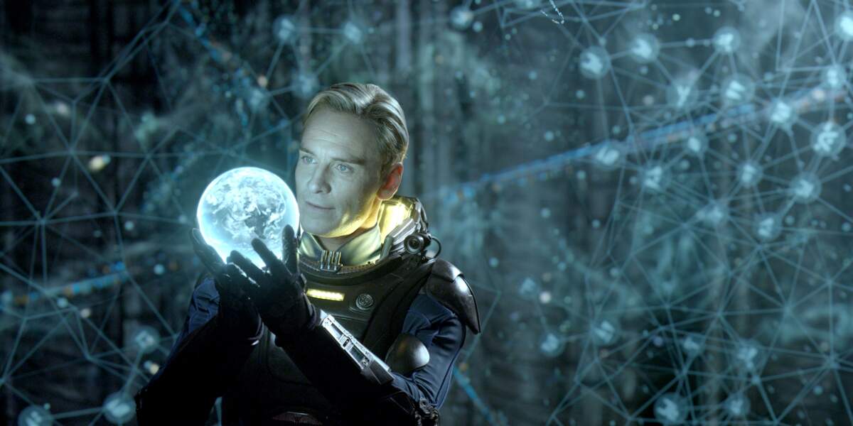 Devant la caméra de Ridley Scott, il incarne l'androïde David (Prometheus)