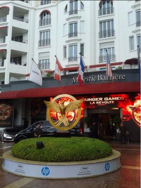 Le geai moqueur de Hunger Games 3 a investi l'hôtel Majestic sur la Croisette