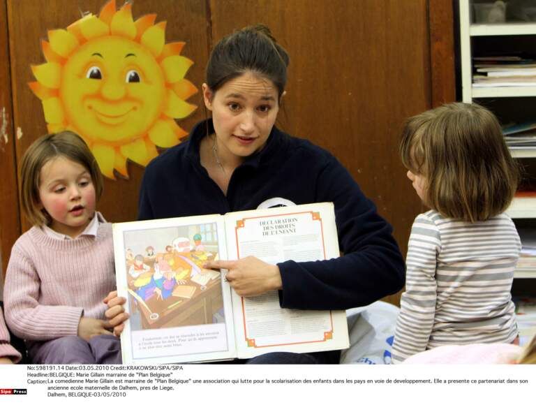 Marie est la marraine de l'association "Plan Belgique" qui aide à la scolarisation d'enfants de pays pauvres (2010)
