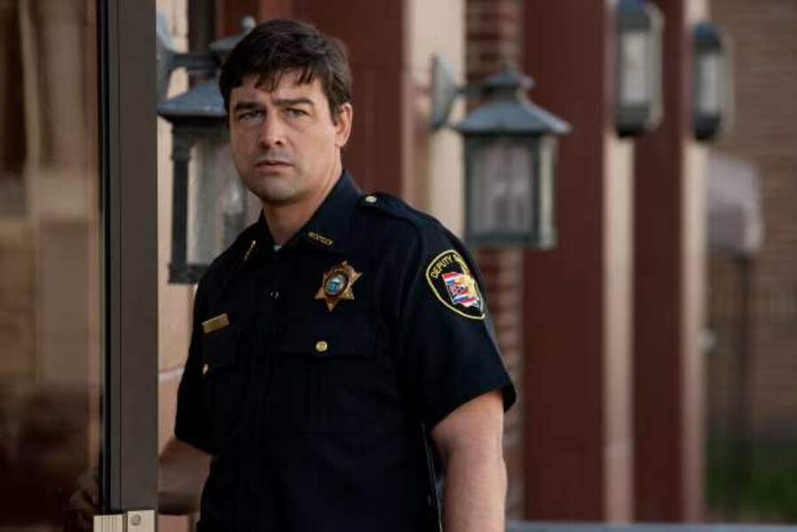 Kyle Chandler - The Vatican (Showtime)