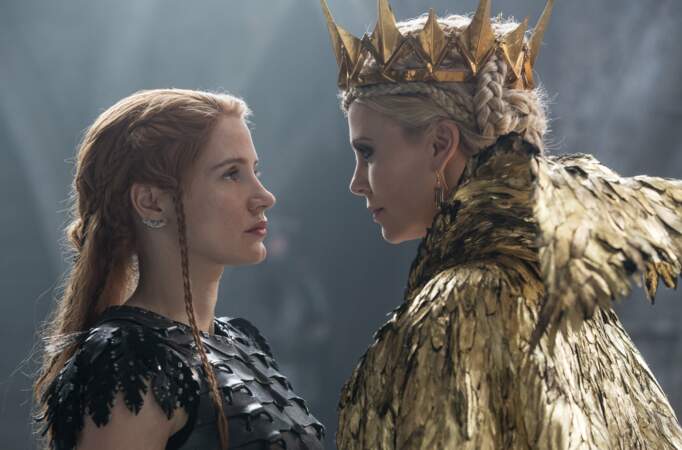 Le Chasseur et la reine des glaces : par amour, elle défie Ravenne (Charlize Theron)