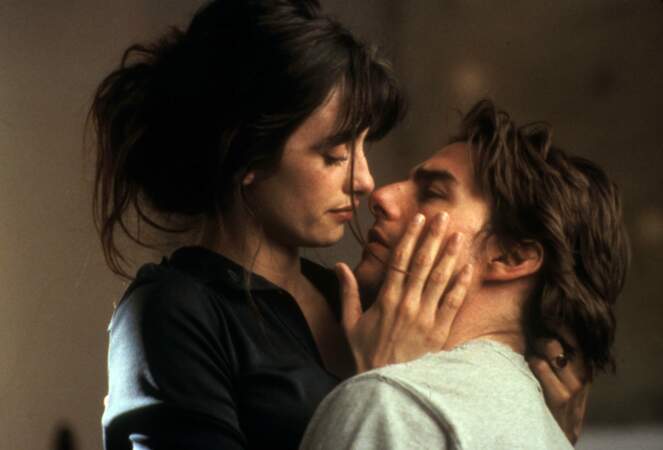 Pendant le tournage de Vanilla Sky en 2001, elle entame une relation avec Tom Cruise