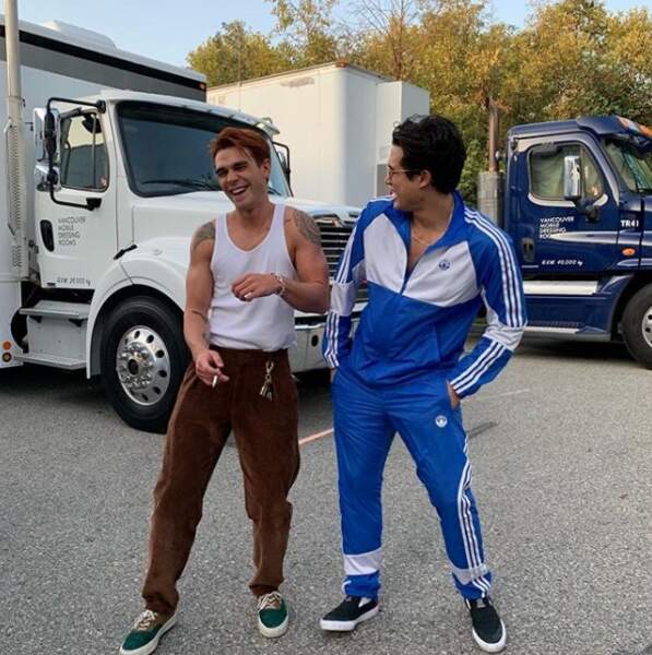 Archie et Reggie sont comme cul et chemise sur le tournage de la saison 4 de Riverdale !