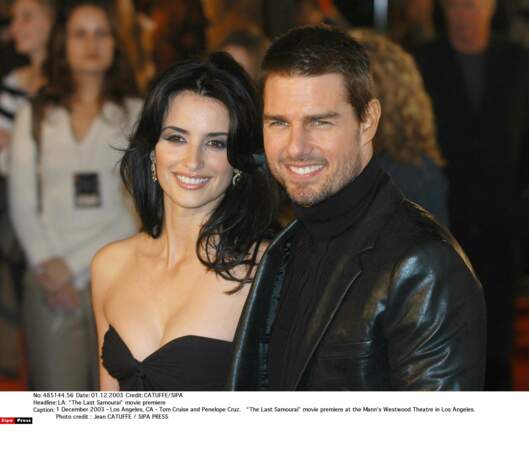 Heureuse avec son "chéri" de l'époque Tom Cruise en 2003