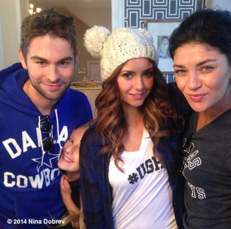 Nina Dobrev (Vampire Diaries) passe Thanksgiving avec Chace Crawford et Jessia Szhor de Gossip Girl