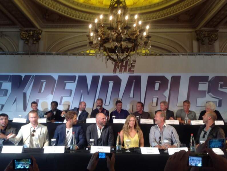 Stallone, Schwarzenegger, Gibson, Banderas, Ford... l'équipe de The Expendables 3 