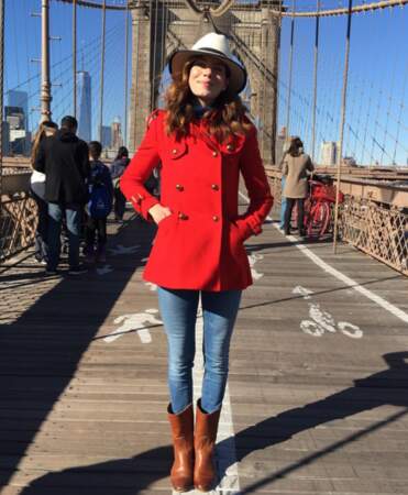 Promenade sur le Brooklyn Bridge à New York