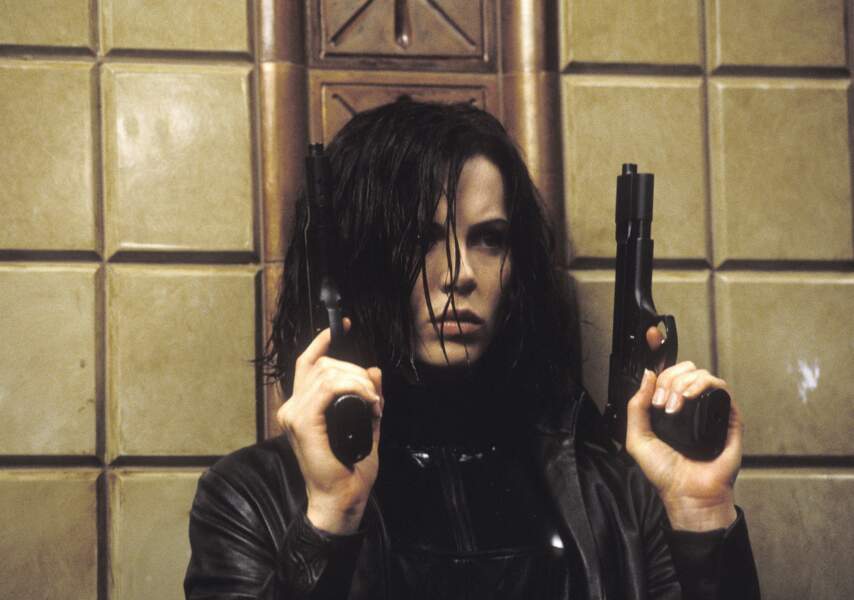 En 2003 elle endosse le rôle de Selene, une guerrière vampire dans Underworld