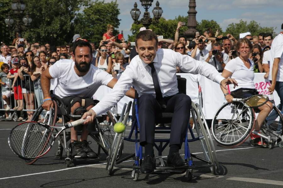 Emmanuel Macron célèbre la journée internationale des Jeux Olympiques à Paris (2017)