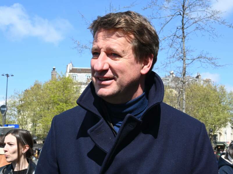 Yannick Jadot du parti Europe Écologie-Les Verts a 54 ans.
