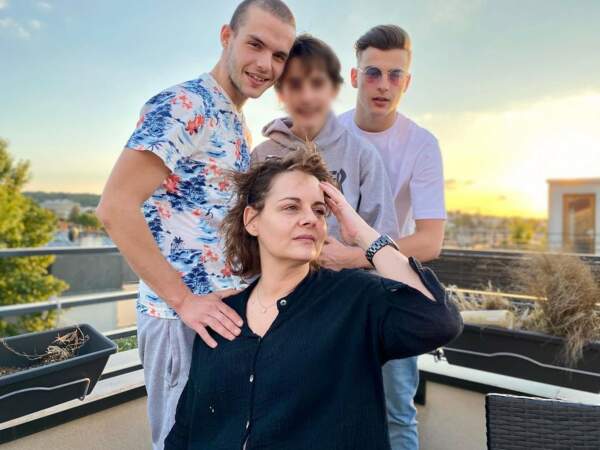 Valérie Sapienza, ex-femme de Benjamin Castaldi, et ses 3 fils (2021)