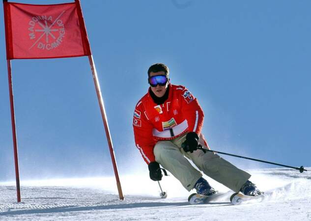 Malheureusement tout se complique lorsque Michael Schumacher connaît un terrible accident de ski en décembre 2013.