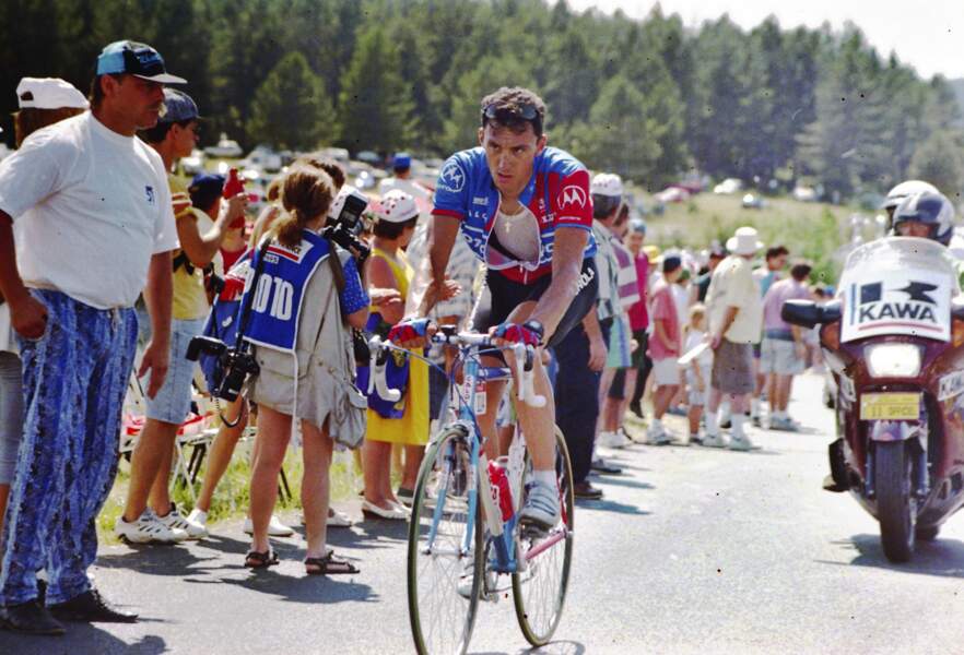 Lors du Tour de France 1995, le cycliste Fabio Casartelli décède à 24 ans après une chute sur la tête