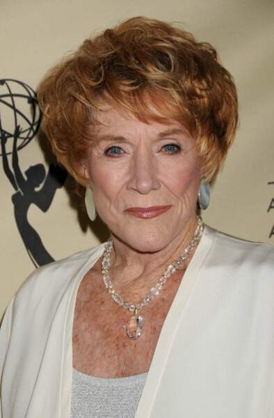 Jeanne Cooper, actrice emblématique des Feux de l'amour entre 1973 et 2013, est décédée le 8 mai 2013 d'une insuffisance respiratoire à 84 ans