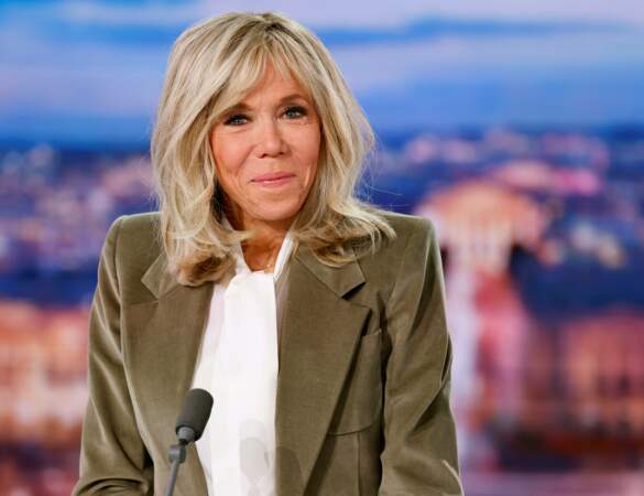 Brigitte Macron au JT de TF1 pour l'opération des Pièces Jaunes (janvier 2023)