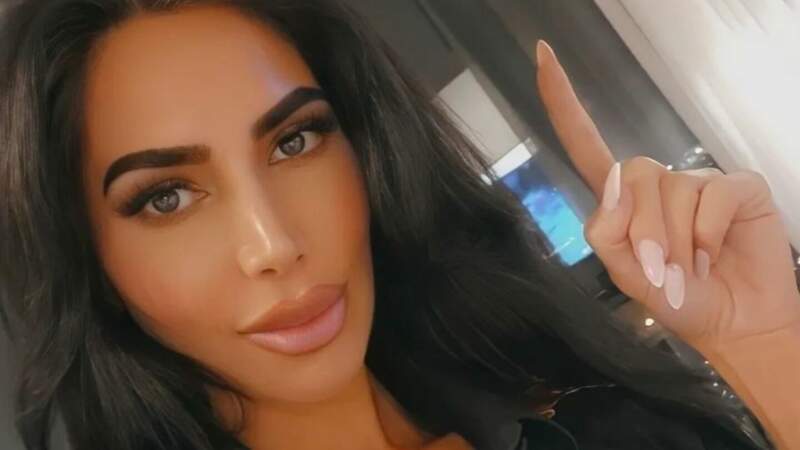Christina Ashten Gourkani, influenceuse et sosie de Kim Kardashian est morte à 34 ans le 20 avril, peu après une opération de chirurgie esthétique