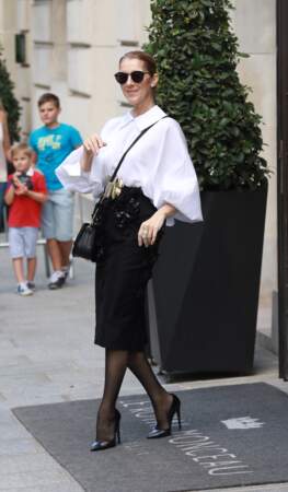 Céline Dion sort de l'hôtel Royal Monceau à Paris (2017)