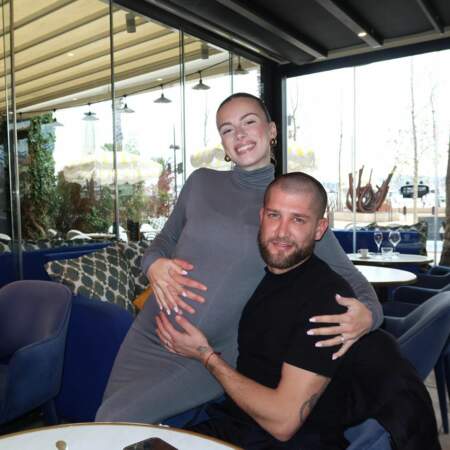 En janvier, Paga s'est rasé la tête pour ressembler à sa fille Giorgia. 