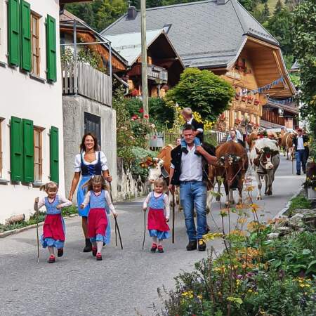 La tribu Hammerli vit dans les Alpes Suisses depuis de nombreuses années